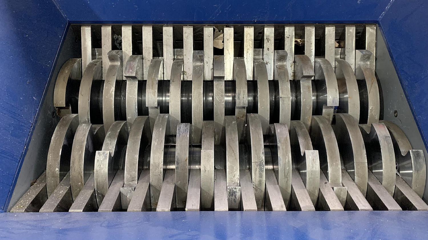 Шредер двухвальный DL5150