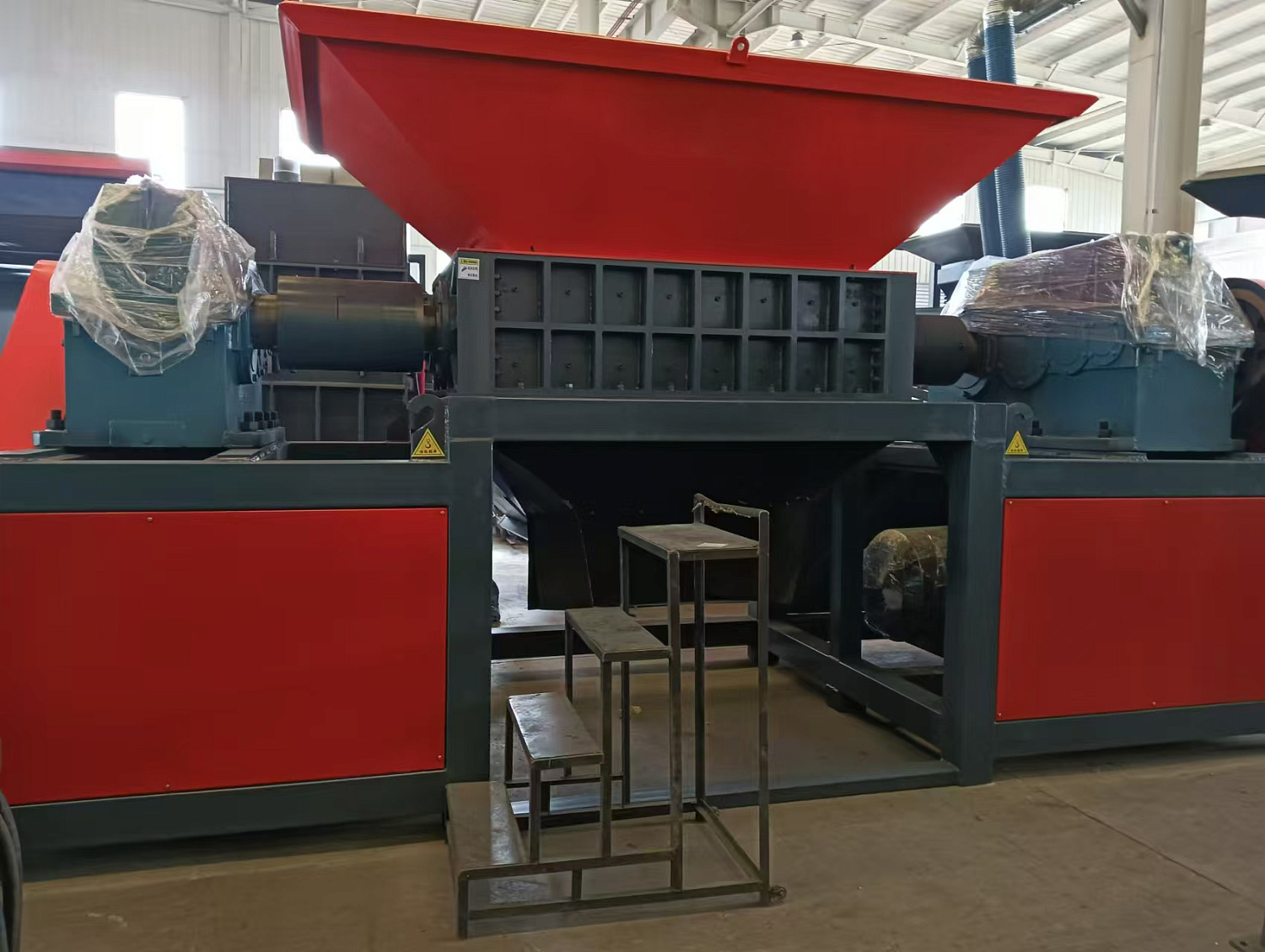 Двухвальный шредер MT2-2214